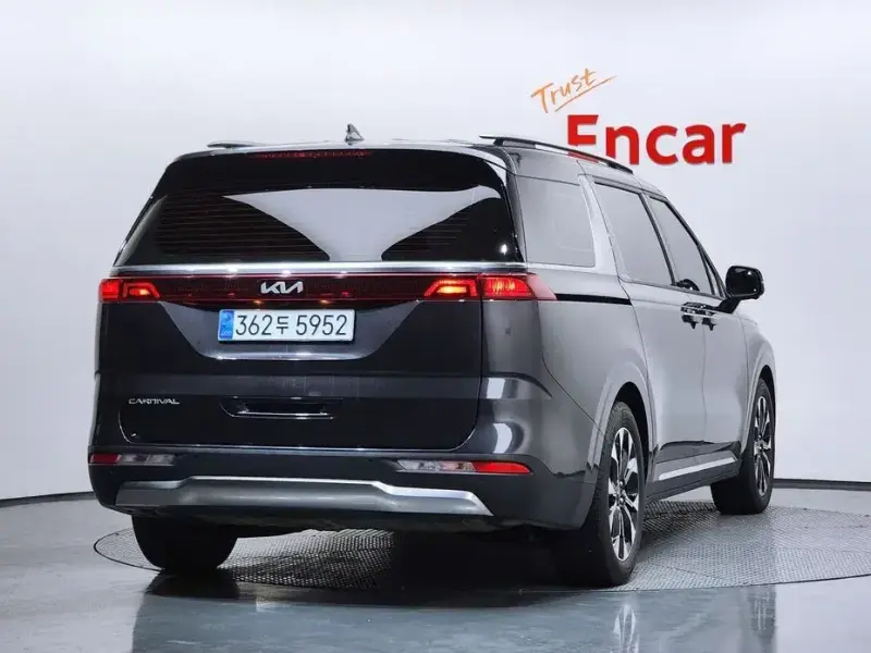 2022 Kia Carnival с пробегом 52 866 км