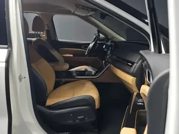 2023 Kia Carnival с пробегом 44 995 км