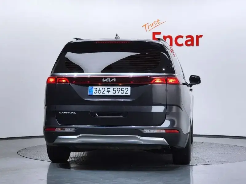 2022 Kia Carnival с пробегом 52 866 км