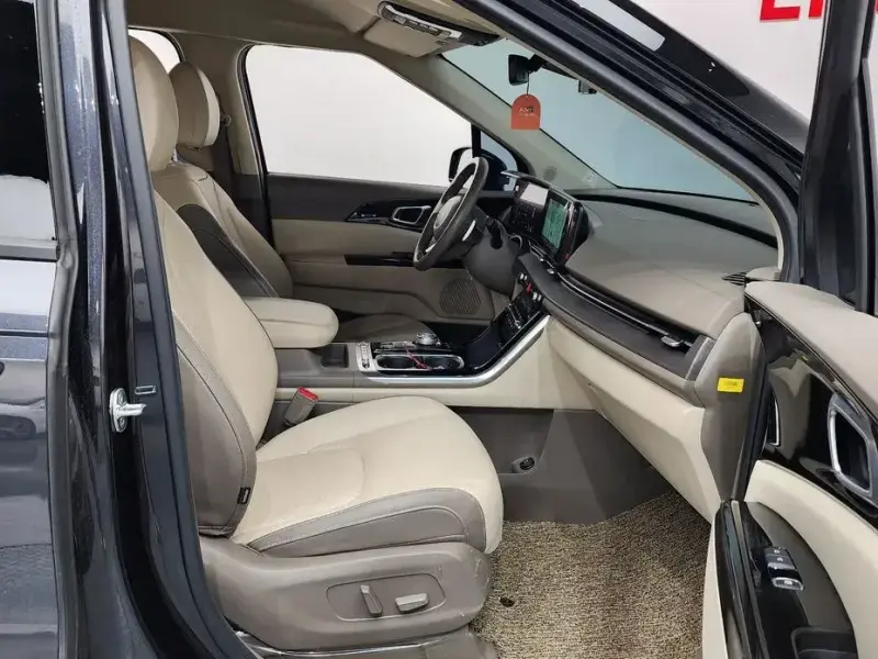 2022 Kia Carnival с пробегом 52 866 км