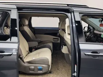2022 Kia Carnival с пробегом 52 866 км