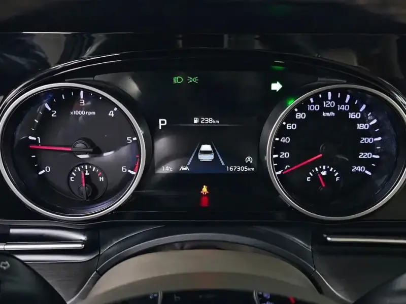 2021 Kia Carnival с пробегом 167 305 км