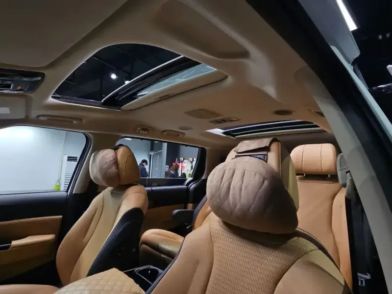 2023 Kia Carnival с пробегом 35 499 км