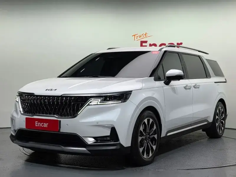 2021 Kia Carnival с пробегом 42 000 км
