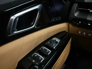 2023 Kia Carnival с пробегом 35 499 км