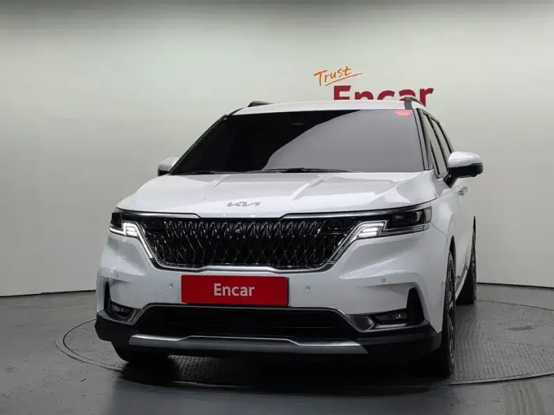 2021 Kia Carnival с пробегом 42 000 км