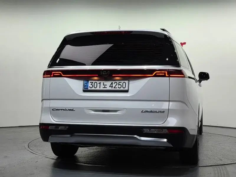 2021 Kia Carnival с пробегом 42 000 км