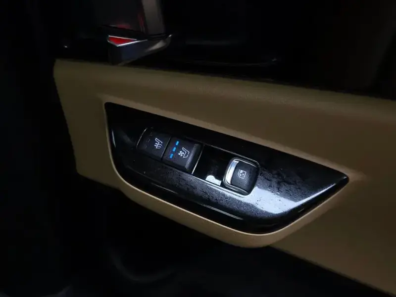 2021 Kia Carnival с пробегом 75 718 км
