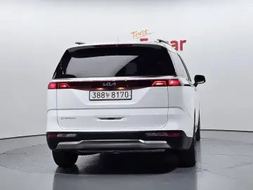 2023 Kia Carnival с пробегом 67 056 км