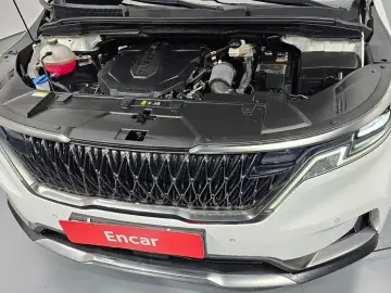 2023 Kia Carnival с пробегом 67 056 км
