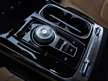 2023 Kia Carnival с пробегом 67 056 км