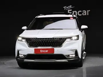 2023 Kia Carnival с пробегом 38 878 км