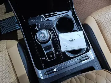 2023 Kia Carnival с пробегом 38 878 км