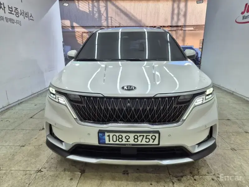 2021 Kia Carnival с пробегом 47 922 км