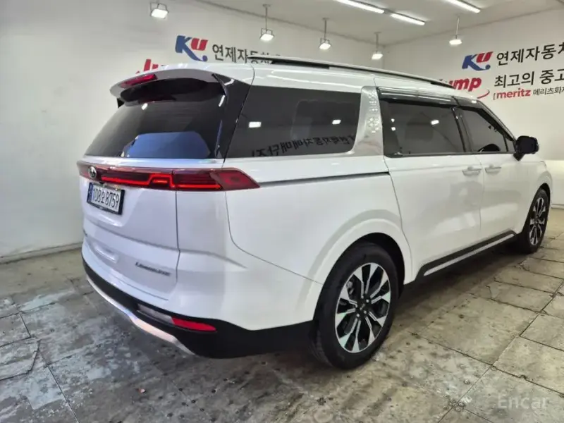 2021 Kia Carnival с пробегом 47 922 км