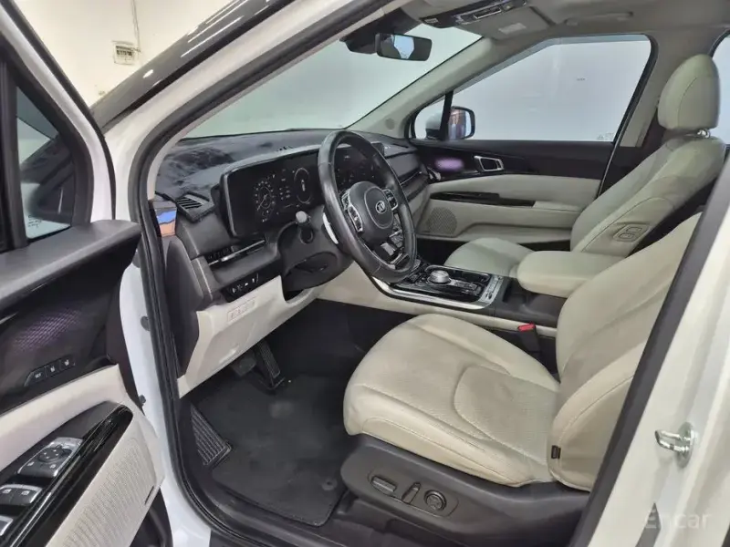 2021 Kia Carnival с пробегом 47 922 км