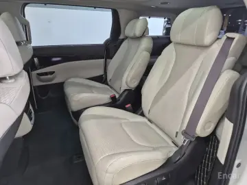 2021 Kia Carnival с пробегом 47 922 км