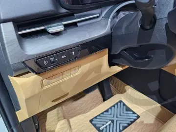 2023 Kia Carnival с пробегом 38 878 км