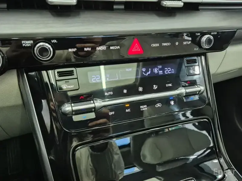2021 Kia Carnival с пробегом 47 922 км