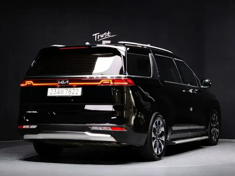 2022 Kia Carnival с пробегом 53 118 км
