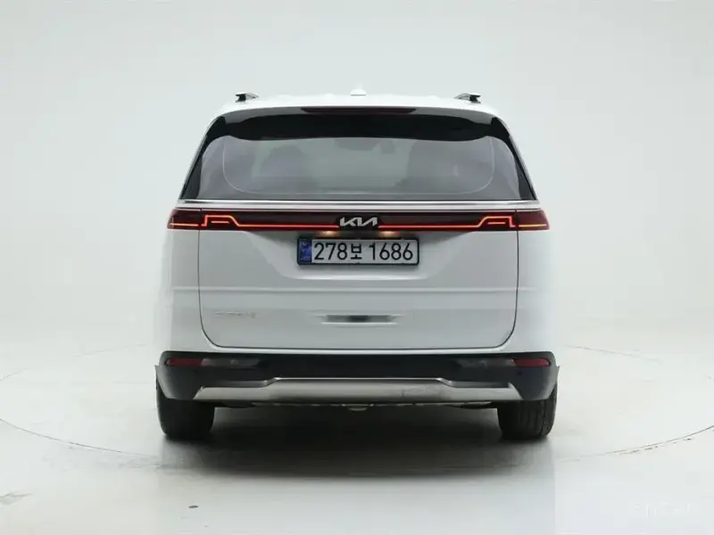 2022 Kia Carnival с пробегом 30 305 км
