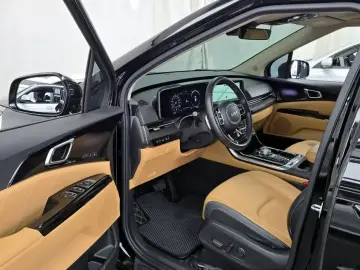 2022 Kia Carnival с пробегом 53 118 км