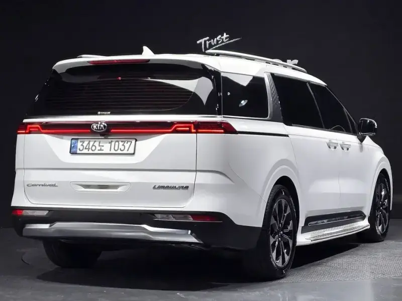2021 Kia Carnival с пробегом 121 857 км