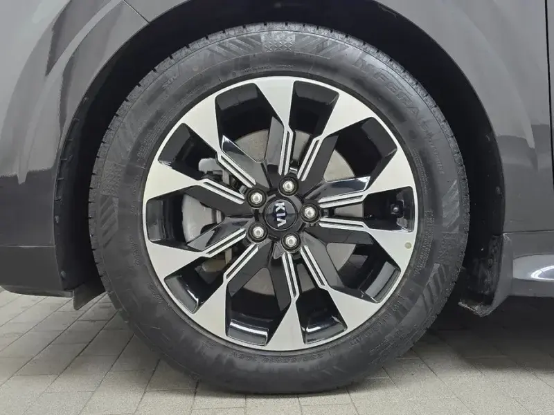 2021 Kia Carnival с пробегом 73 885 км