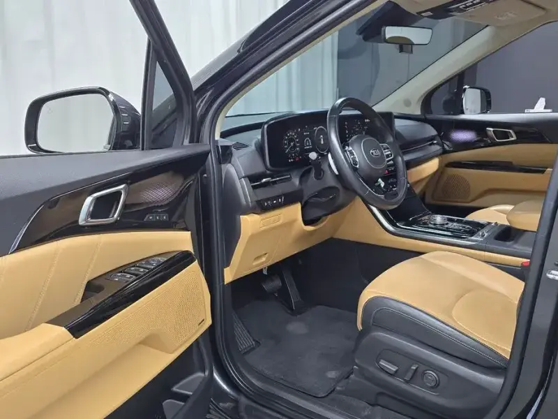 2021 Kia Carnival с пробегом 73 885 км