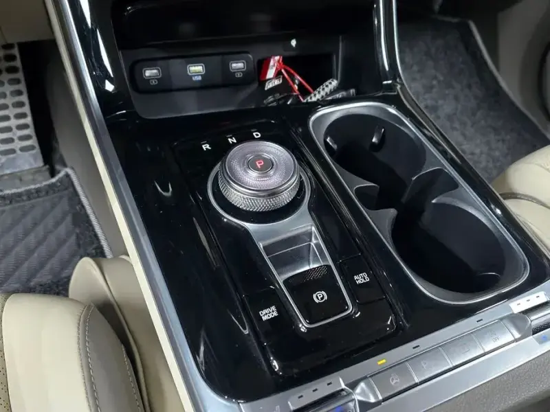 2021 Kia Carnival с пробегом 121 857 км