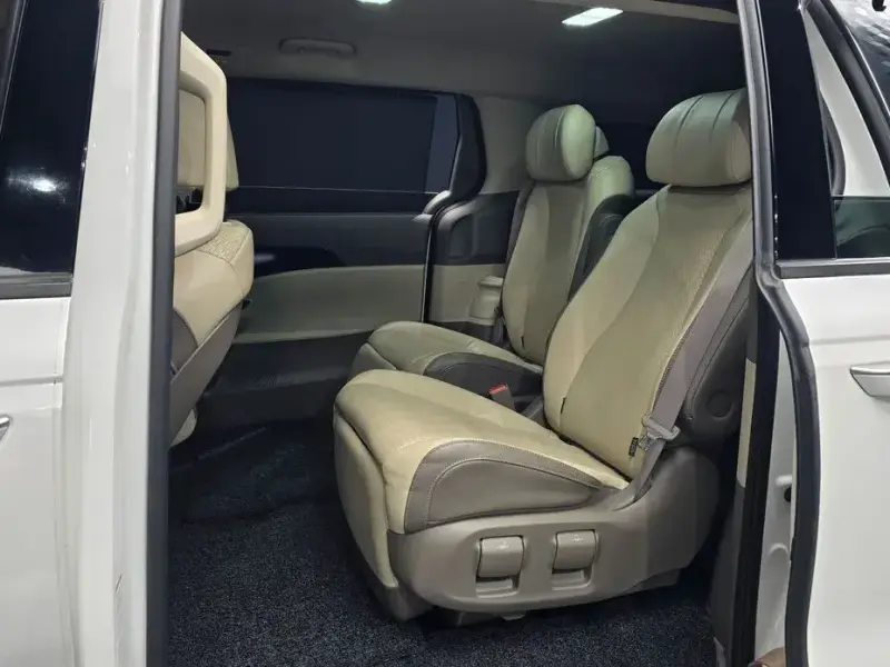 2021 Kia Carnival с пробегом 121 857 км