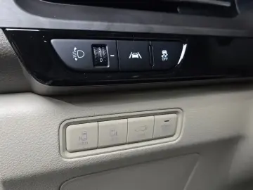 2021 Kia Carnival с пробегом 121 857 км
