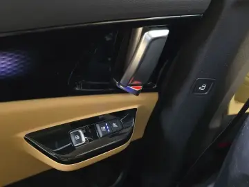2021 Kia Carnival с пробегом 73 885 км