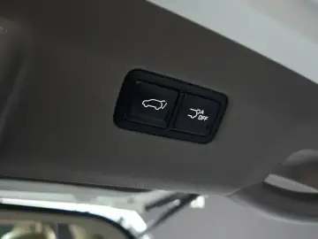 2021 Kia Carnival с пробегом 121 857 км