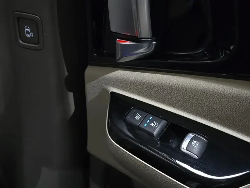 2021 Kia Carnival с пробегом 121 857 км