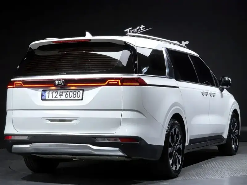 2021 Kia Carnival с пробегом 91 925 км