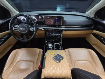 2021 Kia Carnival с пробегом 60 905 км