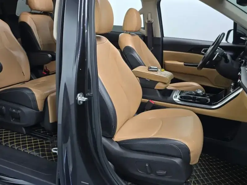 2021 Kia Carnival с пробегом 60 905 км