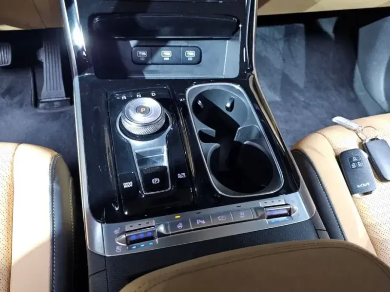 2022 Kia Carnival с пробегом 78 589 км