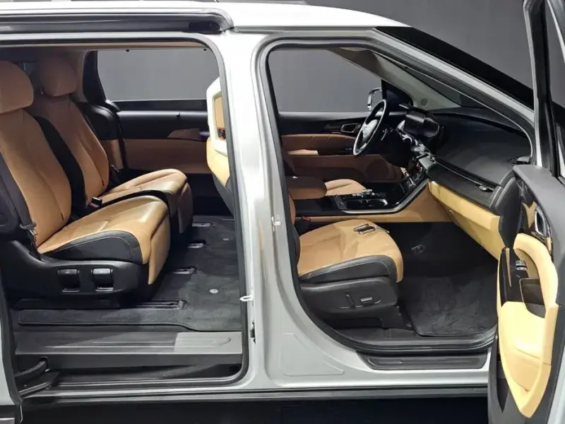 2022 Kia Carnival с пробегом 78 589 км