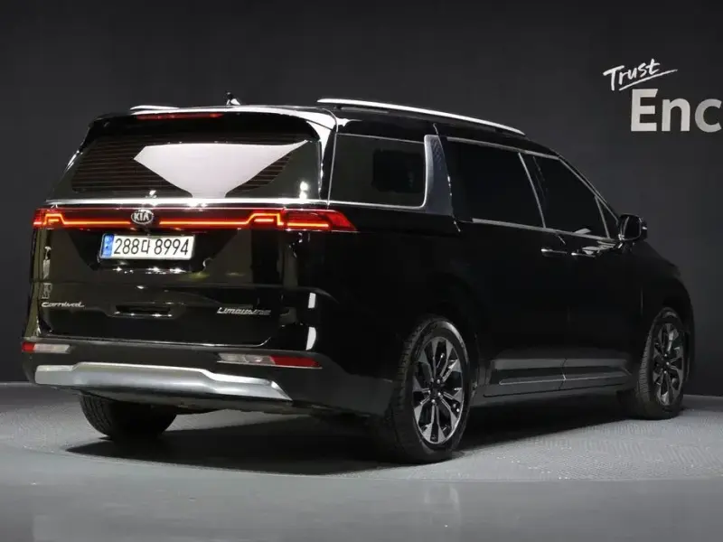 2021 Kia Carnival с пробегом 65 479 км