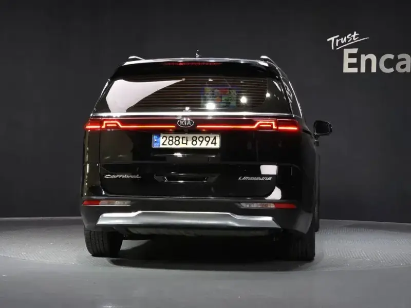 2021 Kia Carnival с пробегом 65 479 км