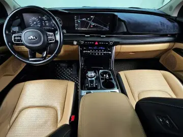 2021 Kia Carnival с пробегом 65 479 км
