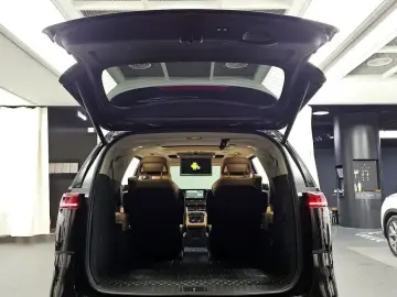 2021 Kia Carnival с пробегом 65 479 км