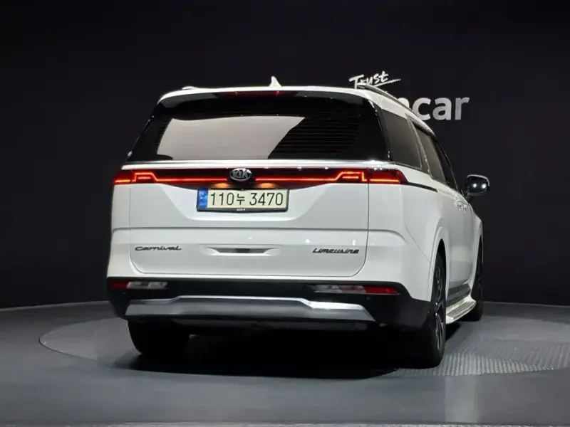 2021 Kia Carnival с пробегом 70 285 км