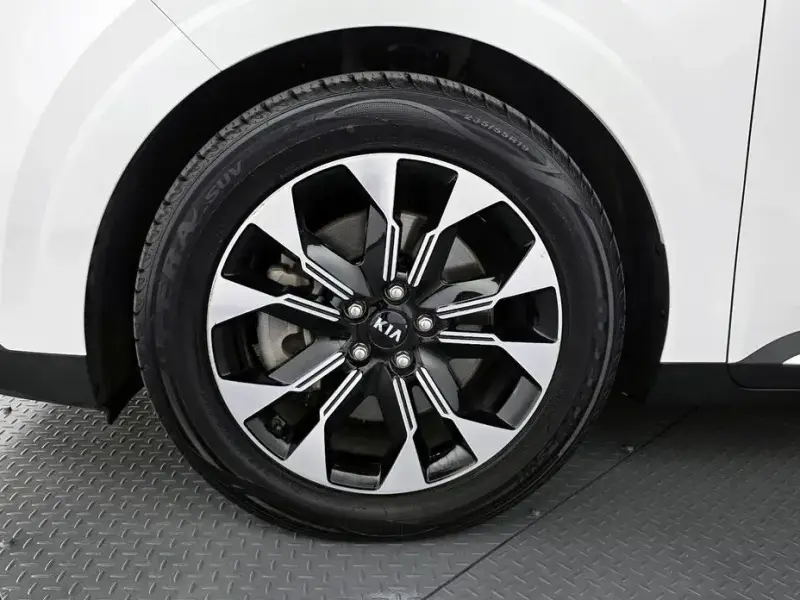 2021 Kia Carnival с пробегом 70 272 км