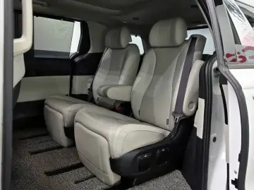 2021 Kia Carnival с пробегом 70 272 км
