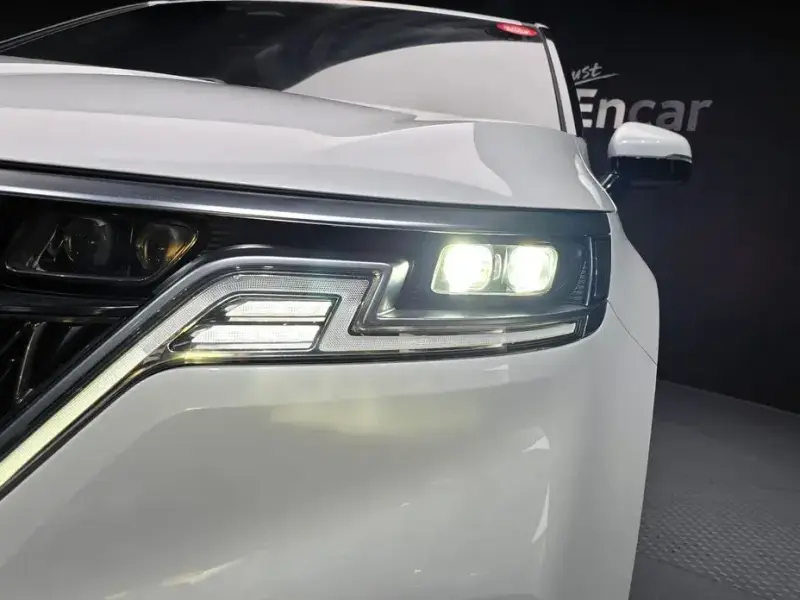 2021 Kia Carnival с пробегом 70 285 км