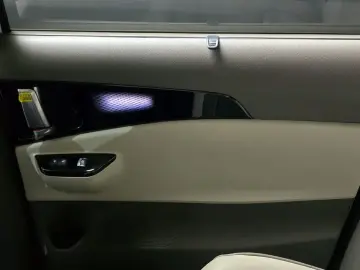 2021 Kia Carnival с пробегом 70 285 км
