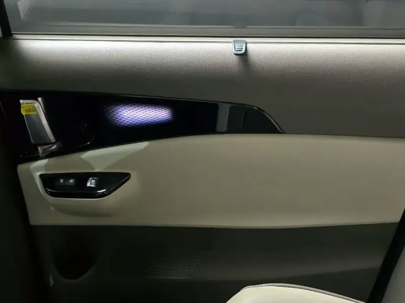 2021 Kia Carnival с пробегом 70 285 км